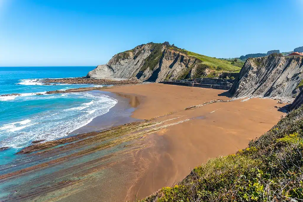 Playa de Itzurun, Zumaya