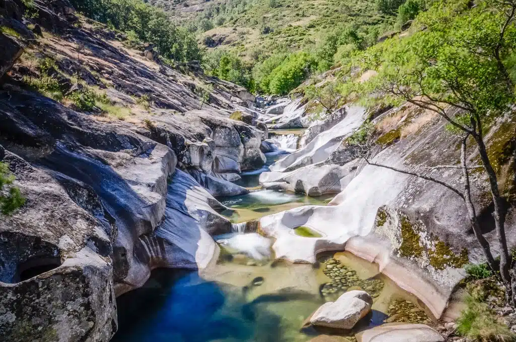 Qué visitar en Extremadura en verano: la garganta de los infiernos