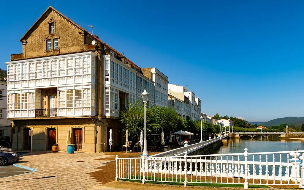 Cedeira, A Coruña, una de las localizaciones donde se rodó la serie Rapa. Por: Lux Blue